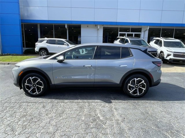 2026 Chevrolet Equinox EV 1LT photo 2