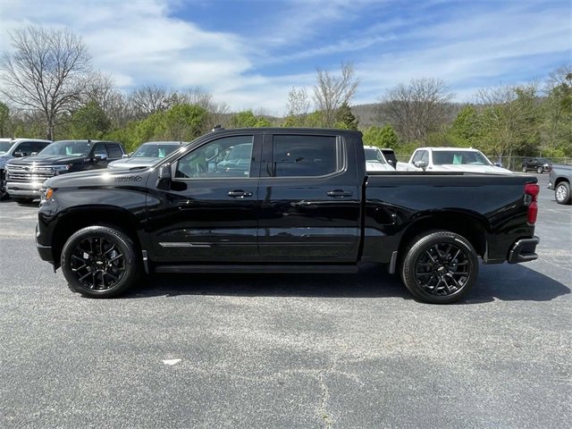 2025 Chevrolet Silverado 1500 High Country photo 2