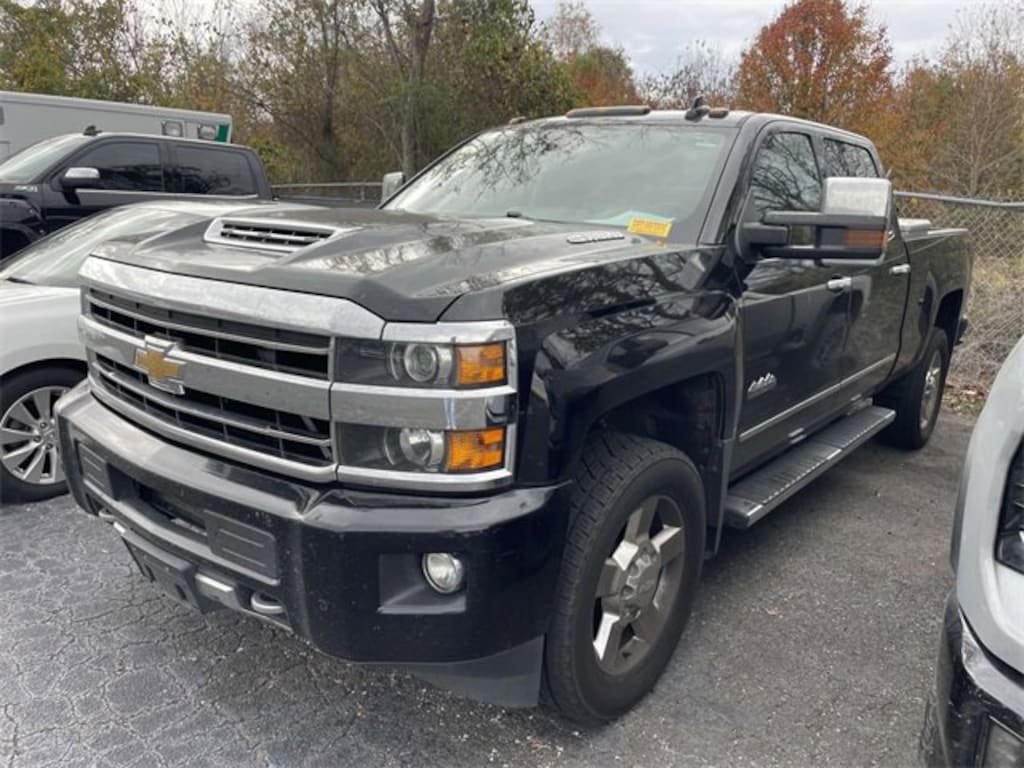 Used 2019 Chevrolet Silverado 2500 HD High Country Truck Crew Cab