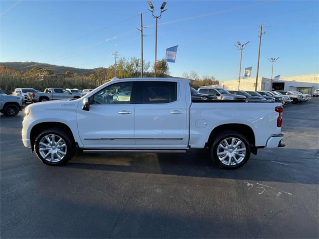 New 2026 Chevrolet Silverado 1500 High Country Truck Crew Cab