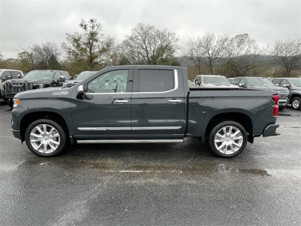 New 2026 Chevrolet Silverado 1500 High Country Truck Crew Cab