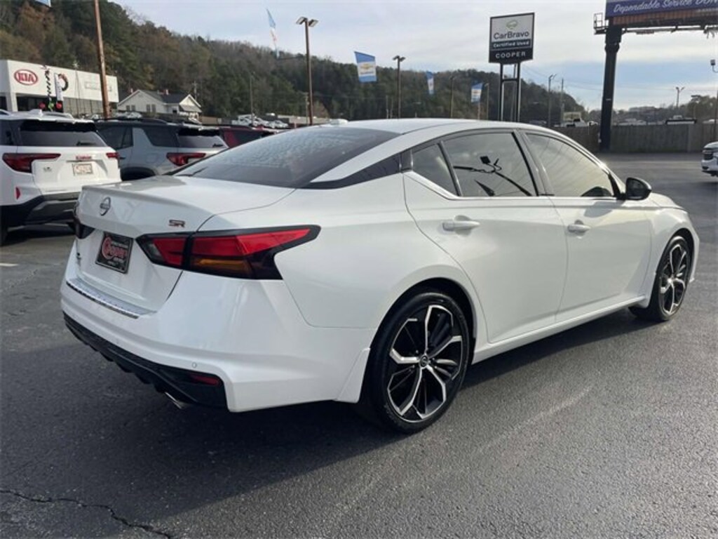 Used 2023 Nissan Altima 2.5 SR Sedan