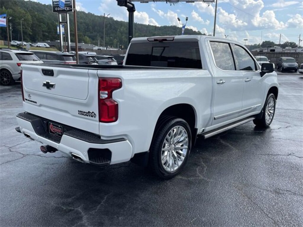 Used 2025 Chevrolet Silverado 1500 High Country Truck Crew Cab