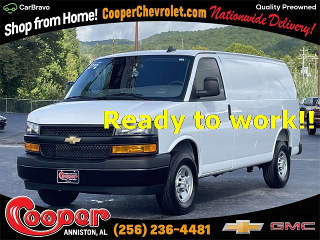 2025 Chevrolet Express Base's photo