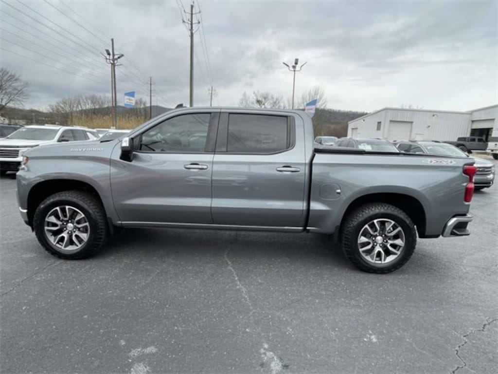 Used 2021 Chevrolet Silverado 1500 LT Truck Crew Cab