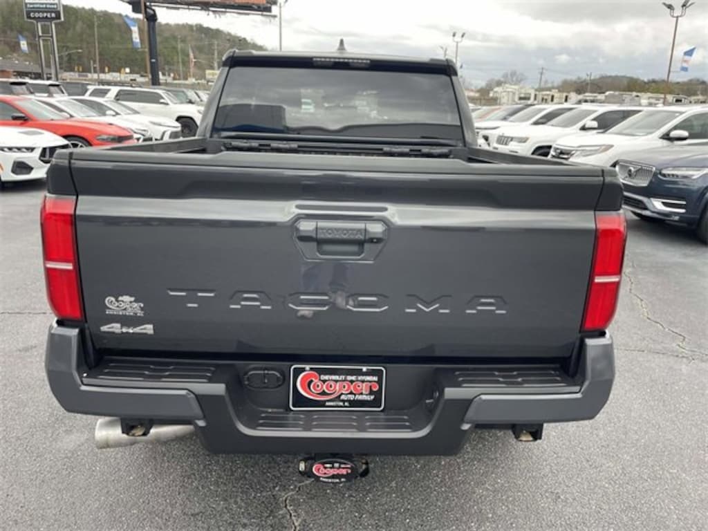 Used 2025 Toyota Tacoma SR5 Truck Double Cab