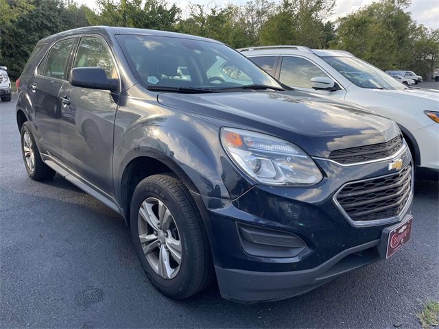 2017 Chevrolet Equinox LS photo 2