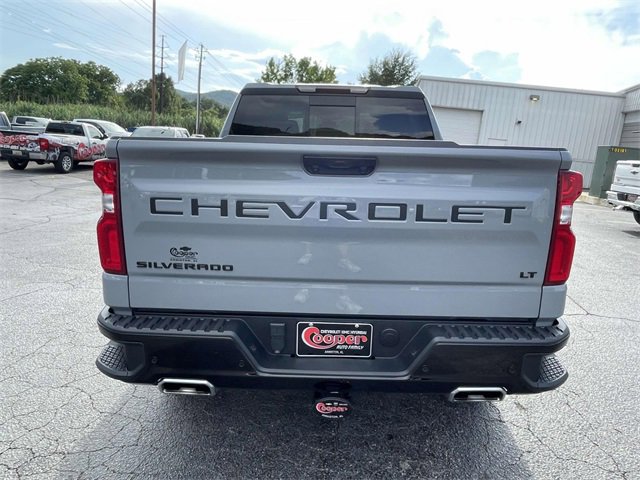 2024 Chevrolet Silverado 1500 LT Trail Boss photo 3