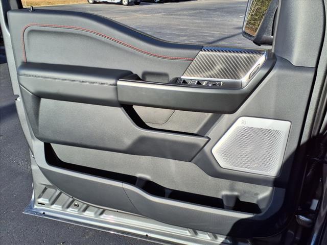2025 Ford F-150 Raptor photo 4