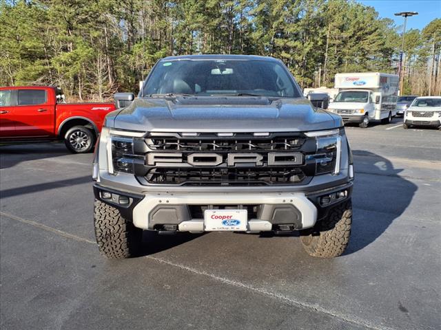 2025 Ford F-150 Raptor photo 2