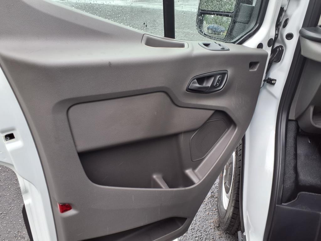 2025 Ford Transit photo 4