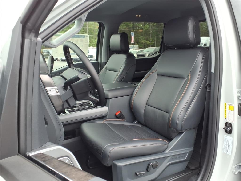 New 2026 Ford F-350SD Lariat Truck