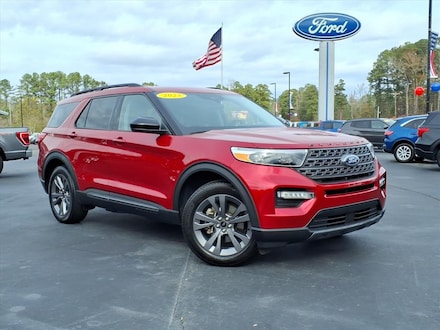 2023 Ford Explorer XLT SUV