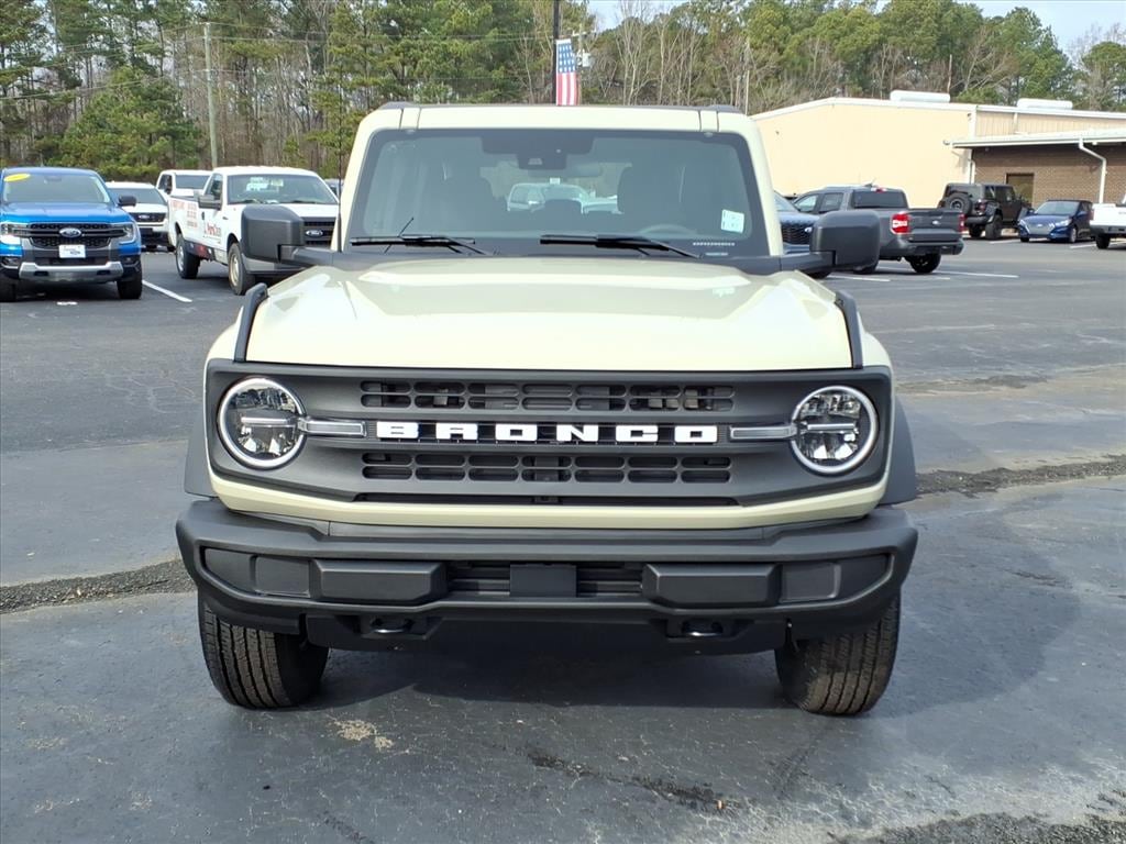 New 2025 Ford Bronco Base SUV