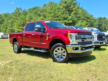 2017 Ford F-250SD Lariat Truck
