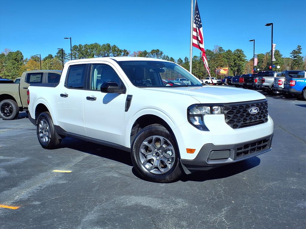 2025 Ford Maverick XLT's photo