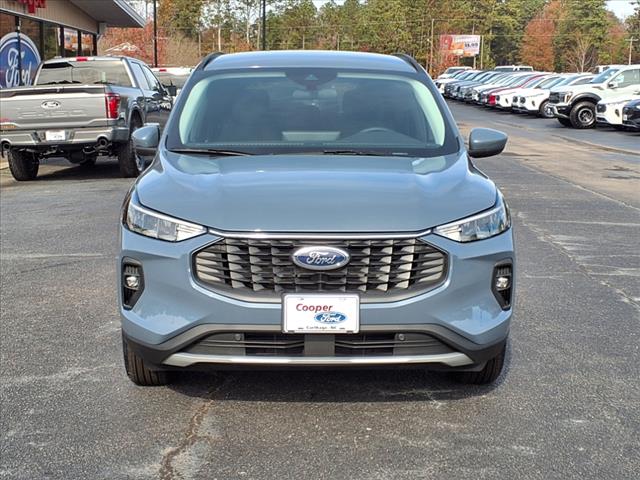 2025 Ford Escape Base photo 2
