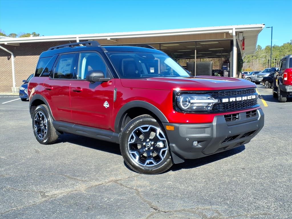 2025 Ford Bronco Sport Outer Banks's photo