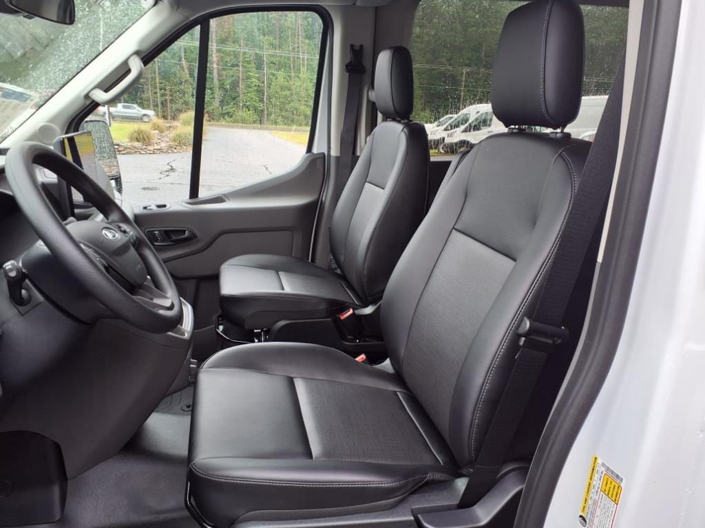 2025 Ford Transit photo 3