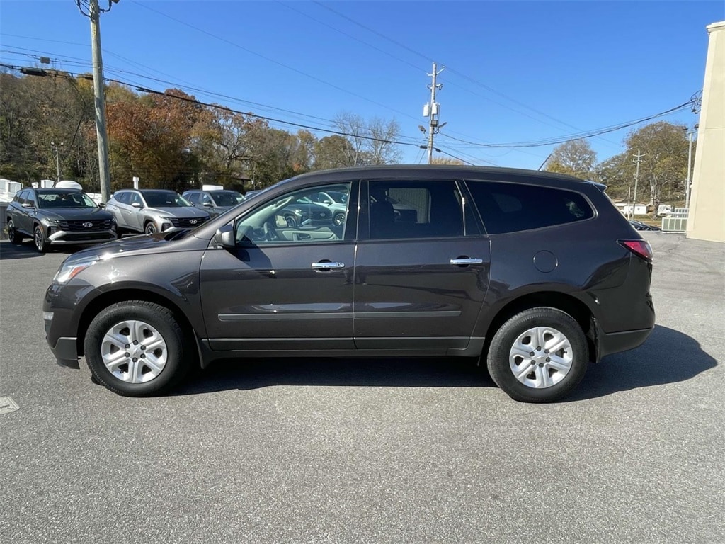 Used 2014 Chevrolet Traverse LS with VIN 1GNKRFED4EJ276560 for sale in Anniston, AL