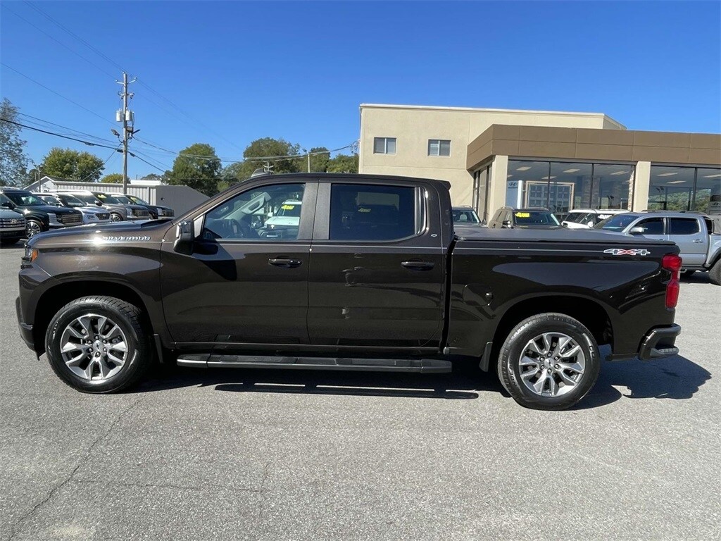 2020 Chevrolet Silverado 1500 RST photo 2