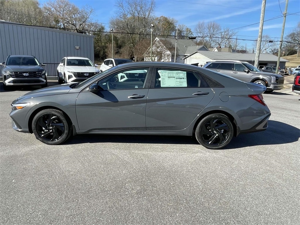 New 2026 Hyundai Elantra SEL Sport Sedan