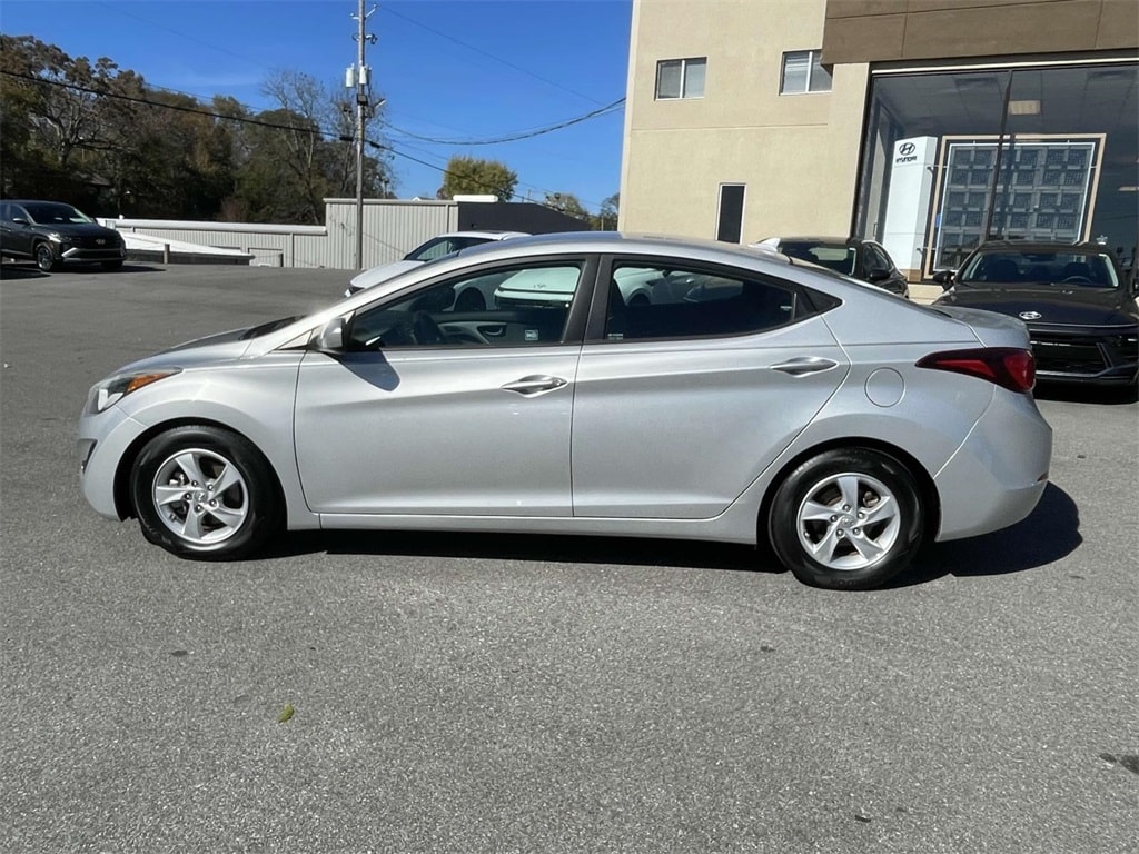 Used 2015 Hyundai Elantra SE Sedan