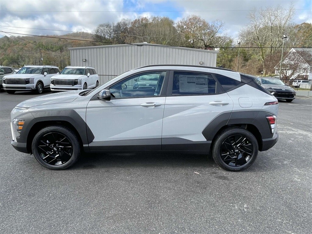2026 Hyundai Kona SEL photo 2