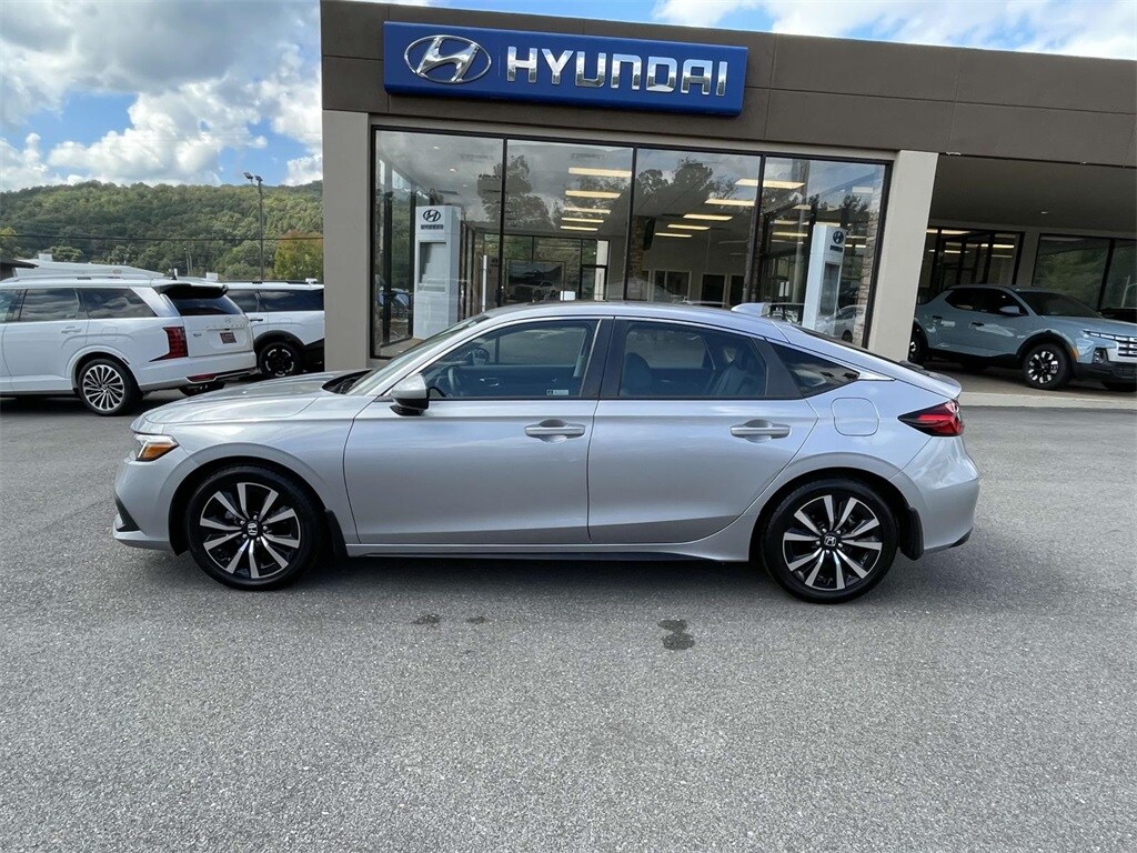 2022 Honda Civic EX-L photo 2