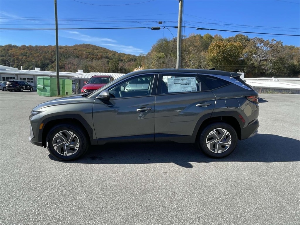 New 2026 Hyundai Tucson Hybrid Blue SUV