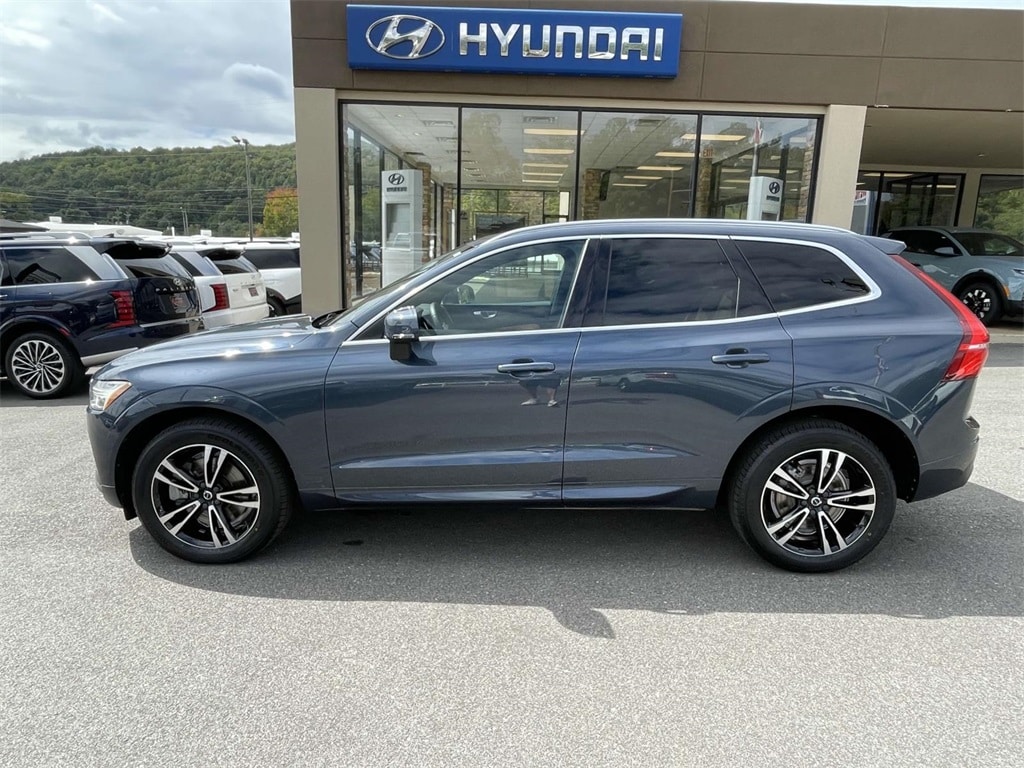 Used 2020 Volvo XC60 T6 Momentum SUV