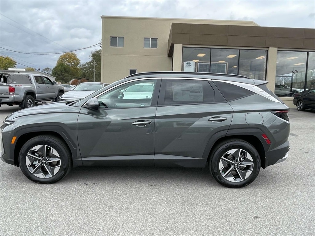 New 2025 Hyundai Tucson Hybrid SEL Convenience SUV