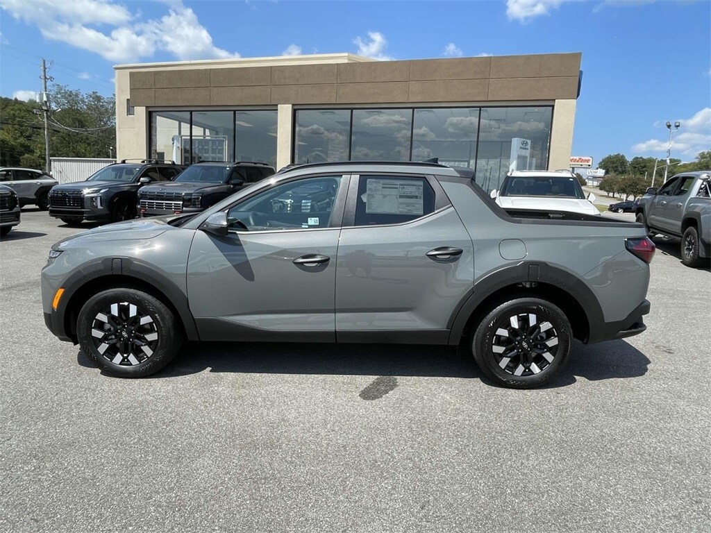 2026 Hyundai Santa Cruz SEL photo 2