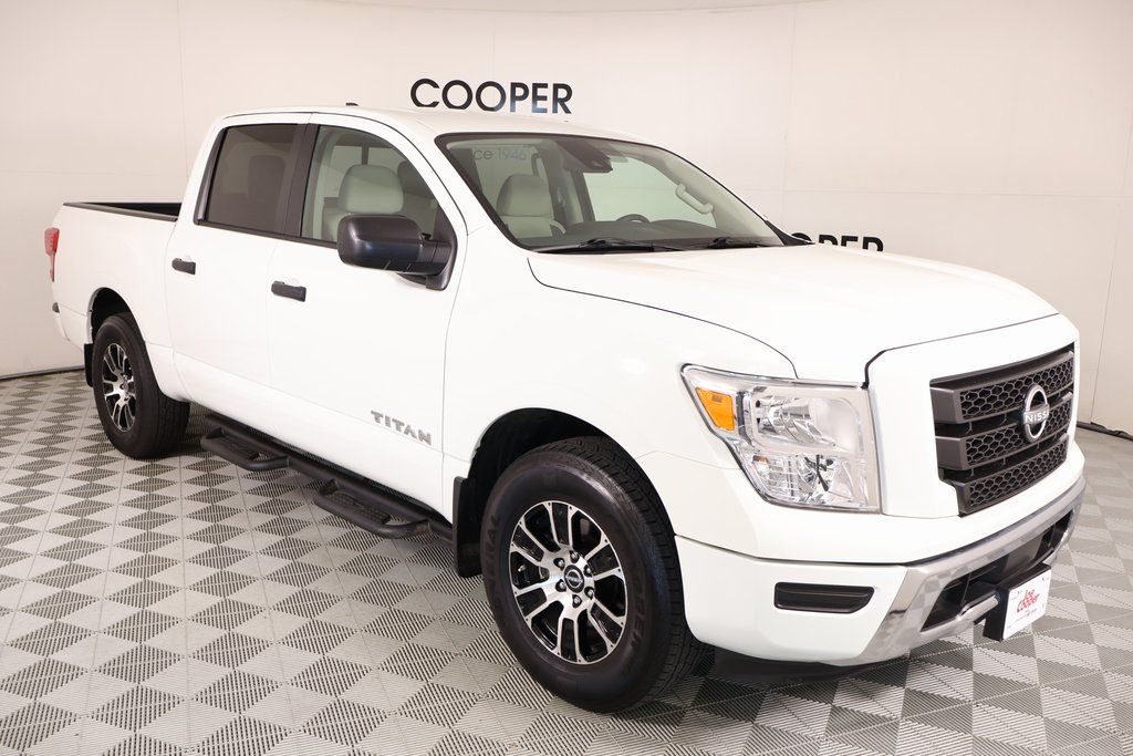 2024 Nissan Titan