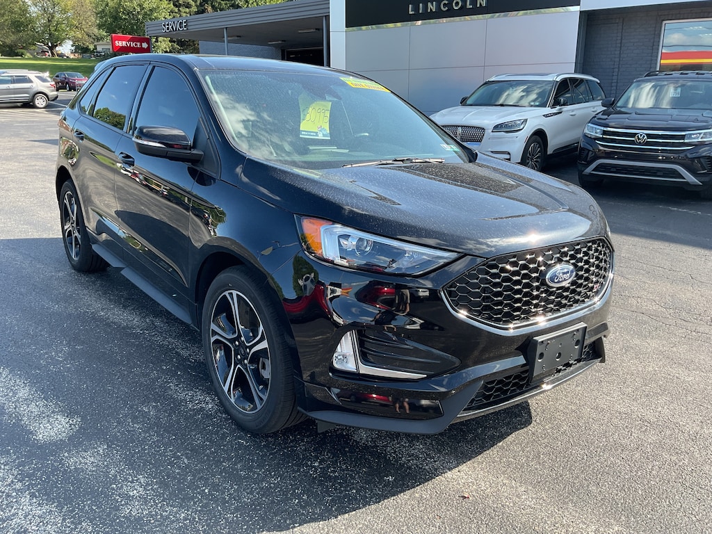 Used 2022 Ford Edge ST AWD with 2.7L V6 Ecoboost Engine ST AWD
