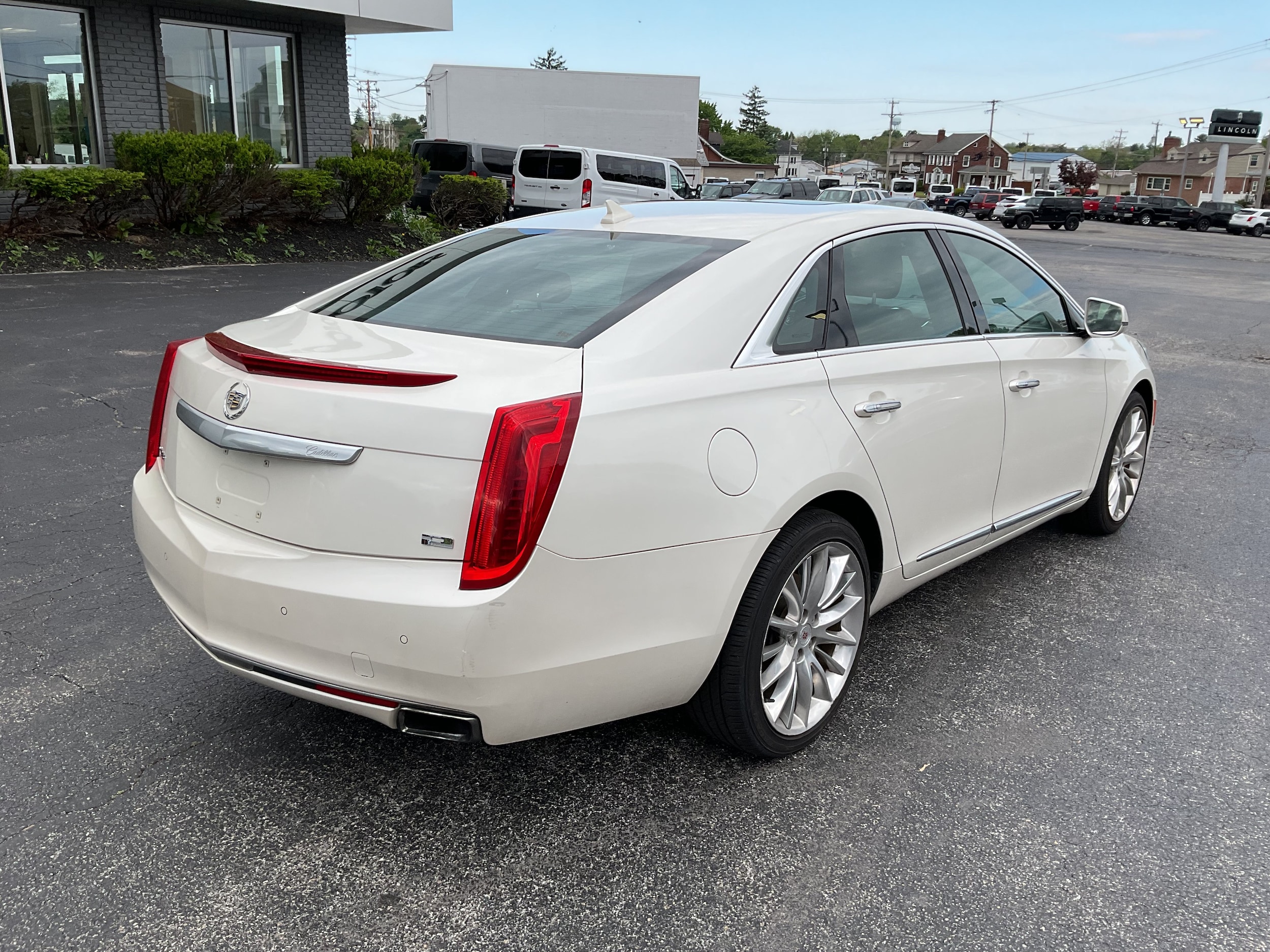 2014 Cadillac XTS Platinum Collection - Photo 4