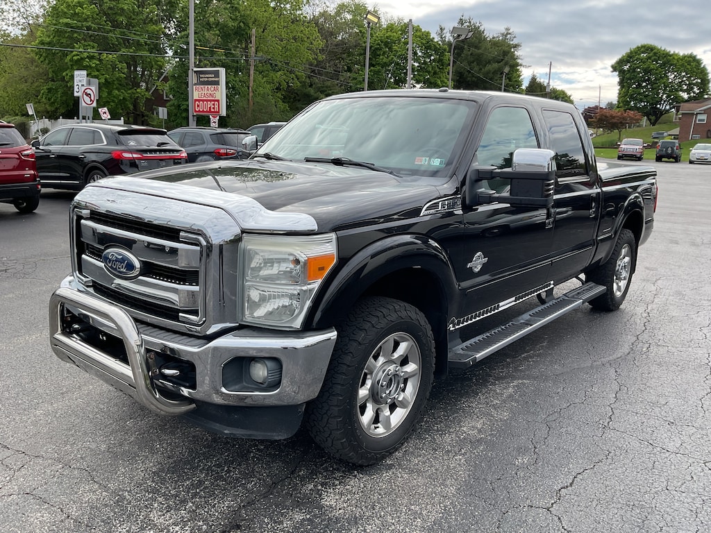 Used 2011 Ford Super Duty F-250 SRW Lariat Crew Cab 4x4 6.7L Diesel 4WD Crew Cab 156 Lariat