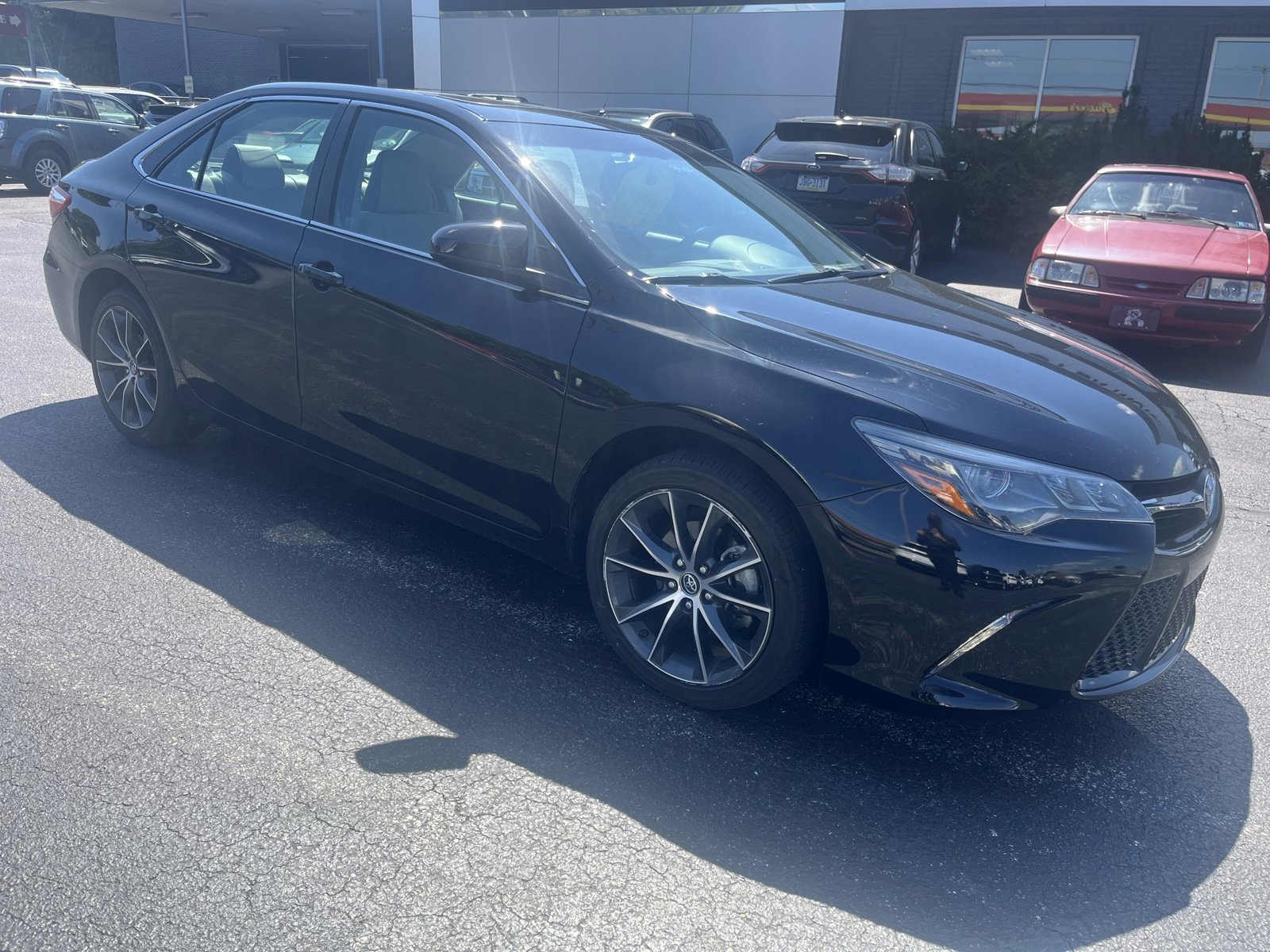 Used 2015 Toyota Camry XSE with VIN 4T1BK1FK8FU554854 for sale in Hanover, PA