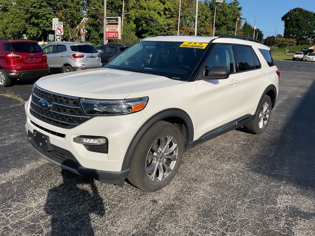 Used 2022 Ford Explorer XLT 4x4 with Navigation and Pano Moon Roof XLT 4WD