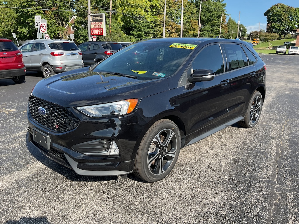 Used 2022 Ford Edge ST AWD with 2.7L V6 Ecoboost Engine ST AWD