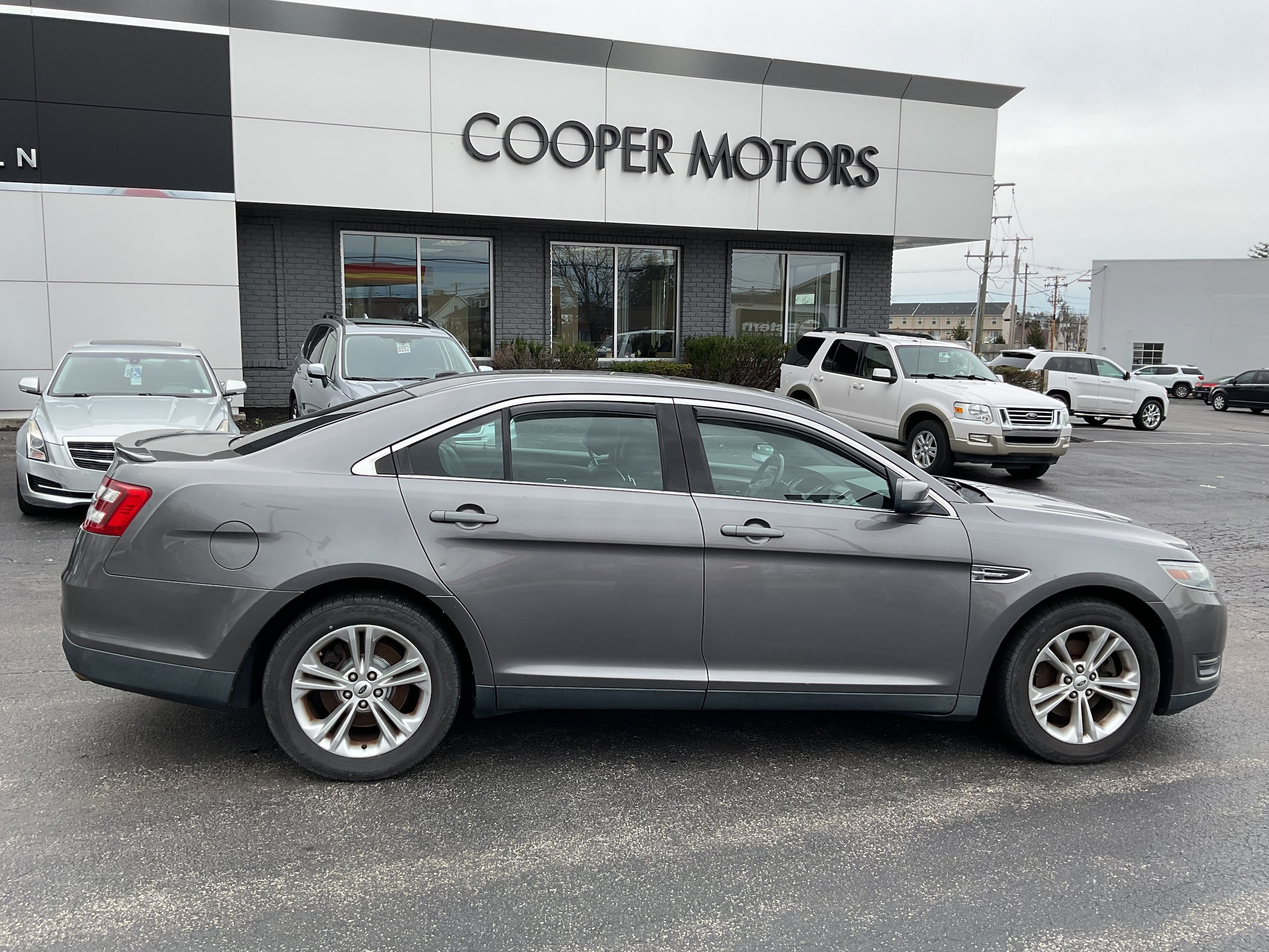 2013 Ford Taurus SEL - Photo 7