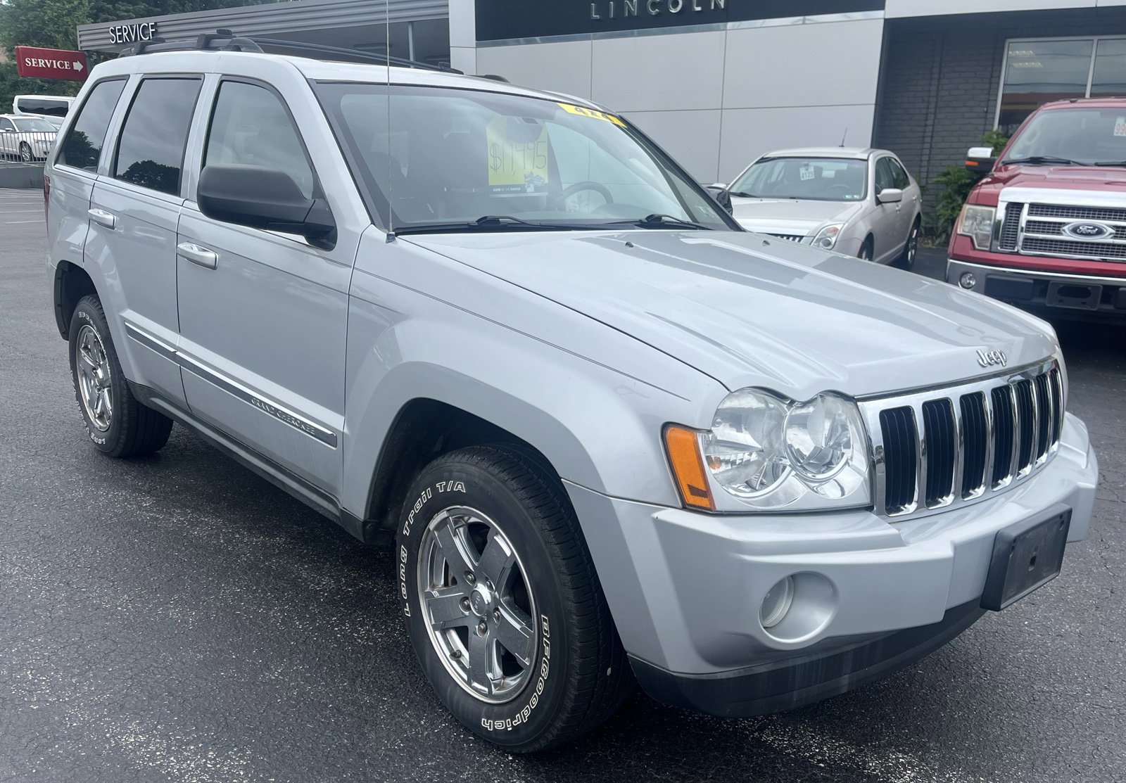 Used 2005 Jeep Grand Cherokee Limited with VIN 1J8HR58275C592054 for sale in Hanover, PA