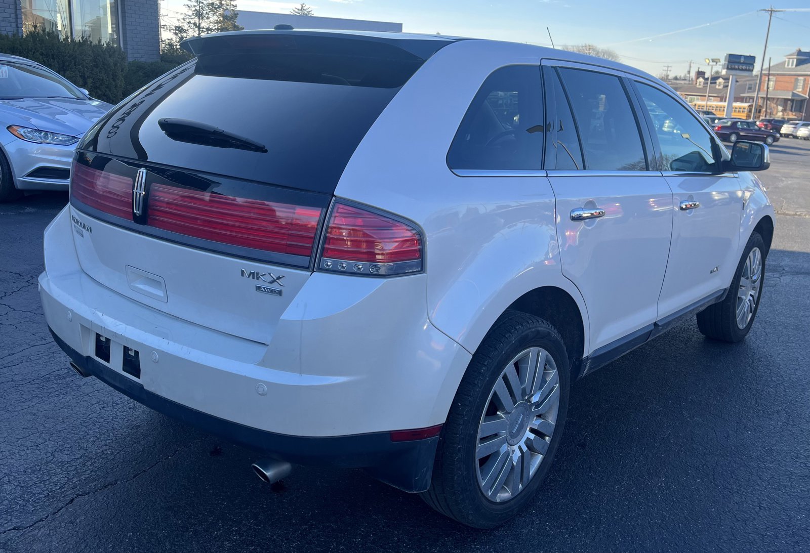 2010 Lincoln MKX photo 4