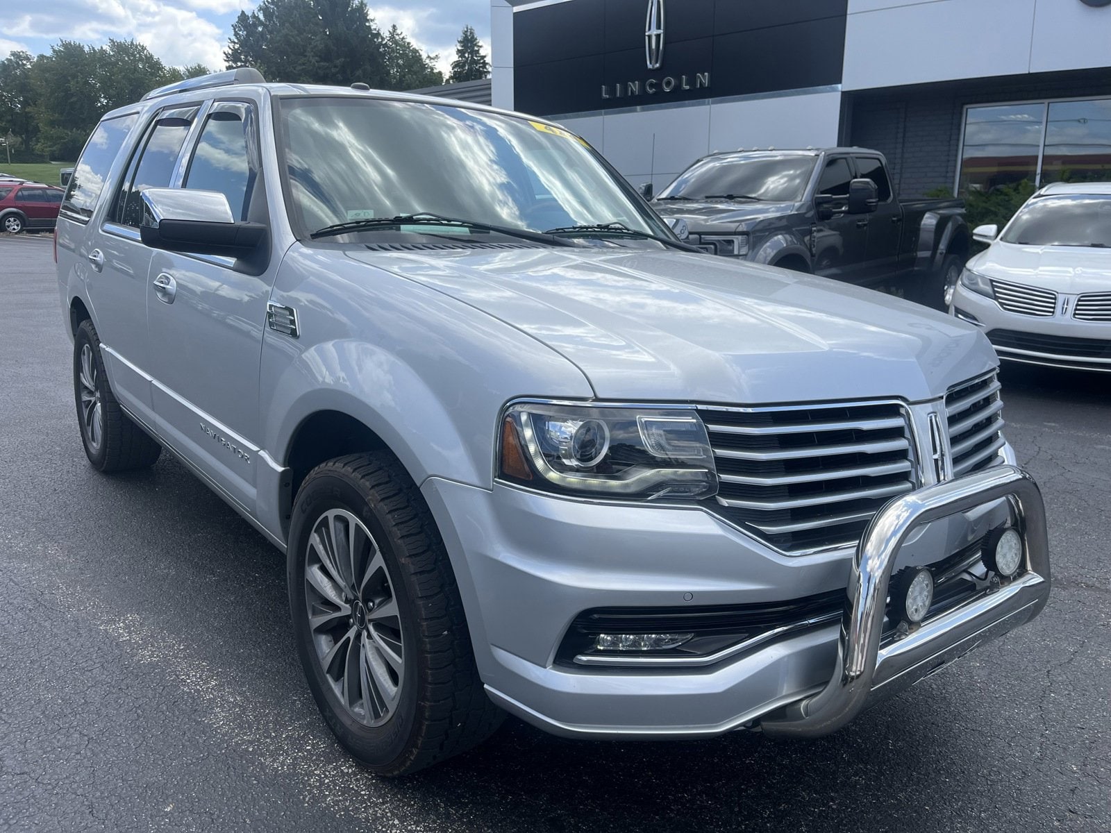 Used 2017 Lincoln Navigator Select with VIN 5LMJJ2JT5HEL04471 for sale in Hanover, PA