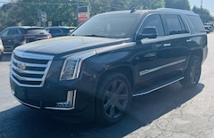 2016 Cadillac Escalade Luxury Collection 4x4 with Nav, Moon Roof, DVD Ent 4WD  Luxury Collection