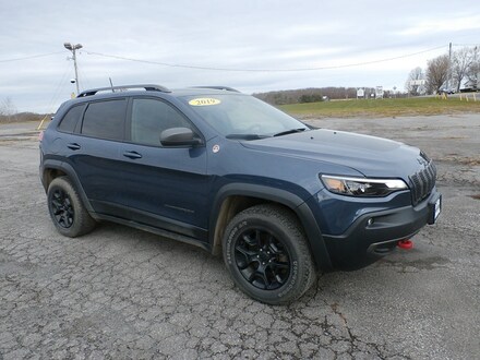 Featured Used 2019 Jeep Cherokee TRAILHAWK in Richfield Springs, NY