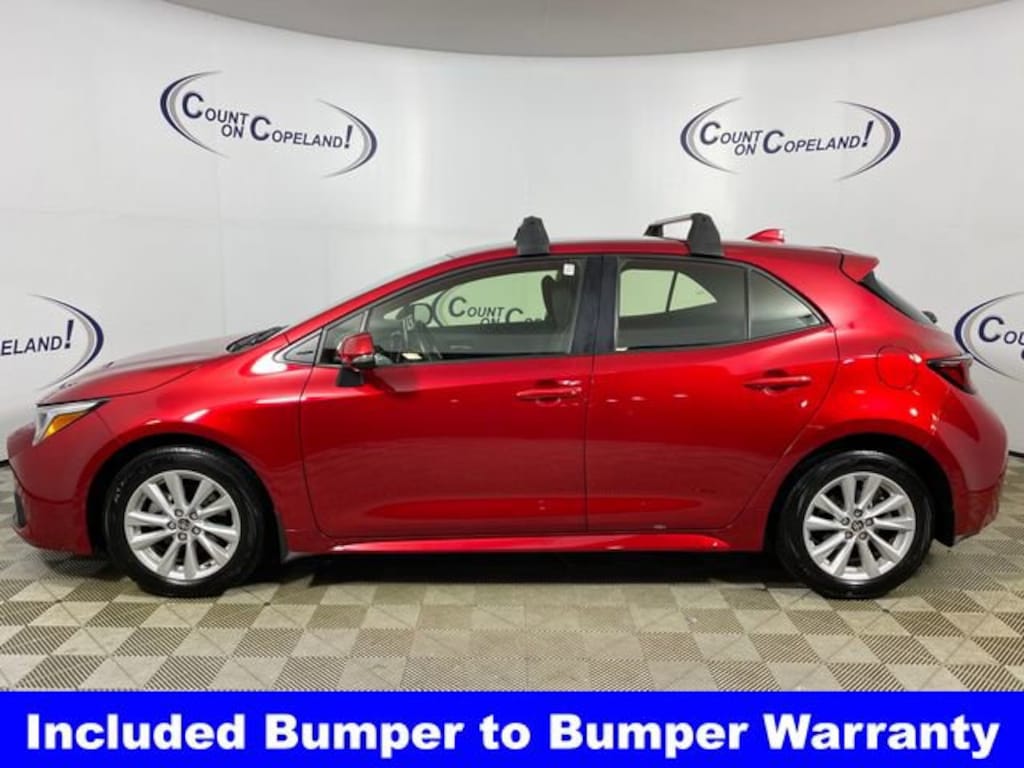 Used 2023 Toyota Corolla Hatchback SE Hatchback