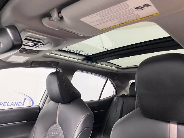 2021 Toyota Camry XSE - Photo 24
