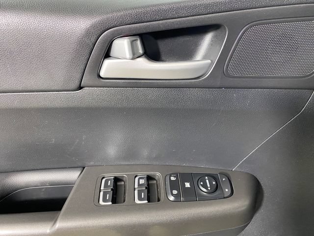 2020 Kia Sportage LX - Photo 13