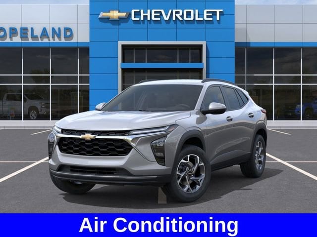 2026 Chevrolet Trax LT - Photo 7